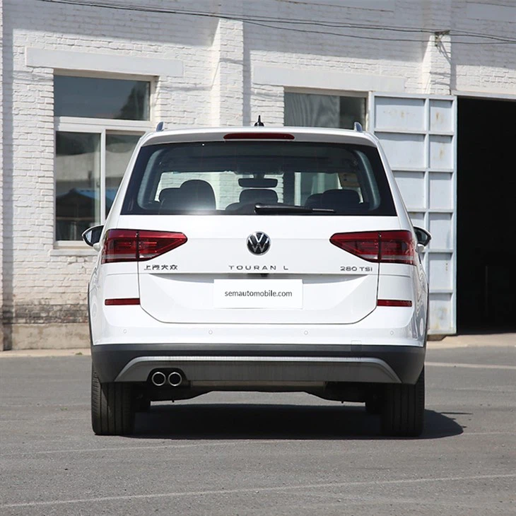  Volkswagen Touran L Comfort 7-seater MPV