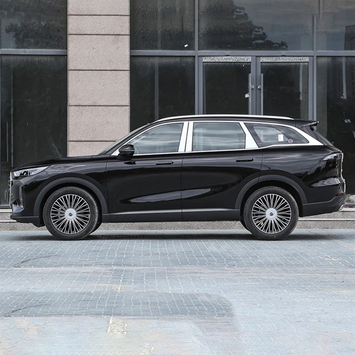 Chery Tiggo 8L Mid-size crossover SUV