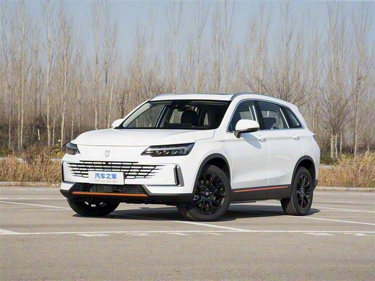 2026 Skyworth HT-i gibrid SUV