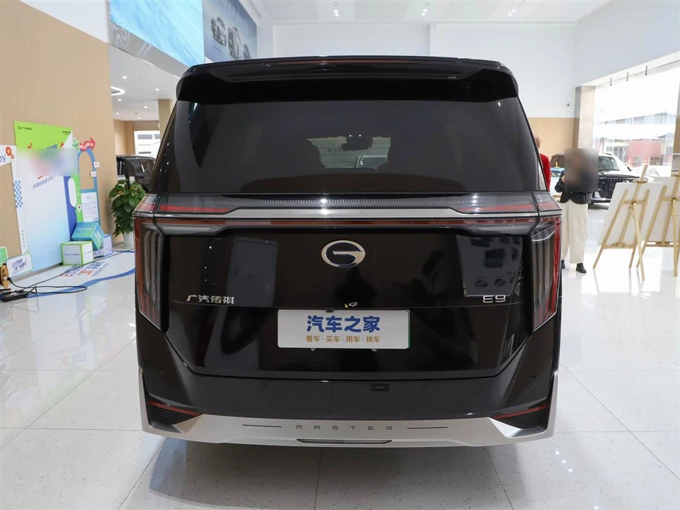 GAC Trumpchi E9 RHD MPV price