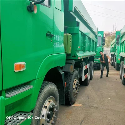LHD 8X4 dizel samosvalli PD 2020 og'ir yuk yuk mashinasi zaxirada